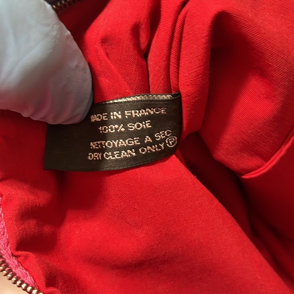 Hermès Vintage PINK Silk Clutch Crossbody Bag. RUBBING ON SILK ALONG THE ZIPPER - Picture 14 of 16
